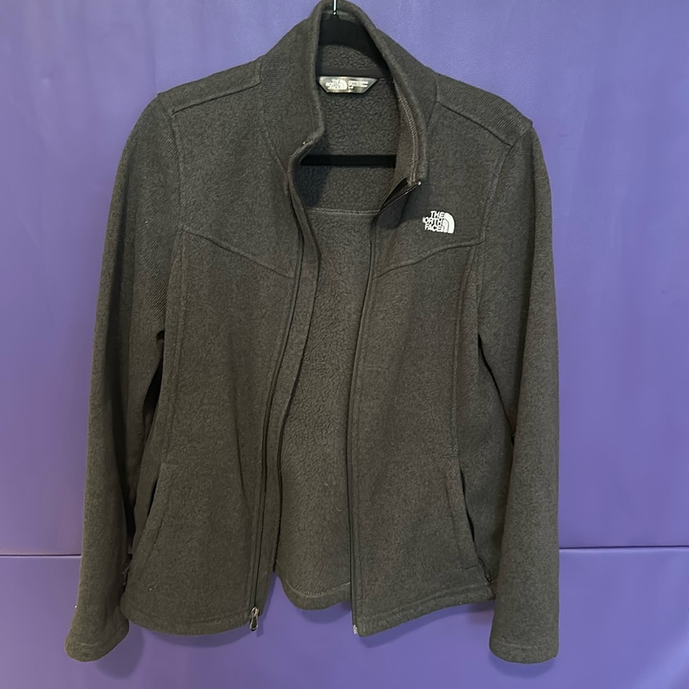 The North Face Grey fleece zip up sweater in Women’s Large - Picture 2 of 4